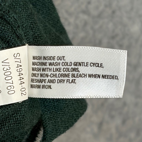 Gap Cardigan Sweater Women S Green Silk Blend Button Front Holiday Preppy Fitted - Picture 7 of 7